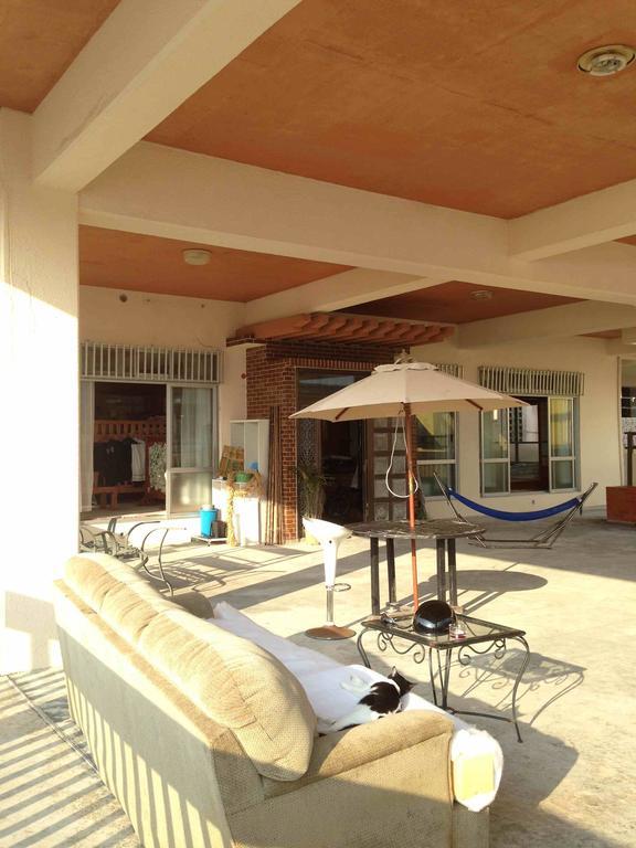 Hostel Yado Ari Itoman Exterior foto